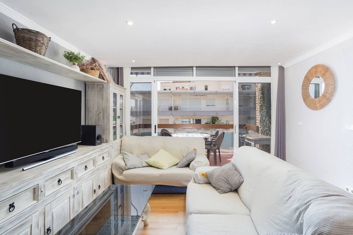 Apartamento entero, Apartamento 'Frente Al Mar' con vistas al mar y balcón in Playa de Gandía, Costa de Valencia