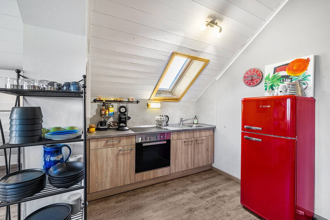 Ganzes Studio, Studio-Apartment „Zauberhafte Wohnung direkt am Bach“ mit Bergblick und Wlan in Benediktbeuern, Bayerische Alpen