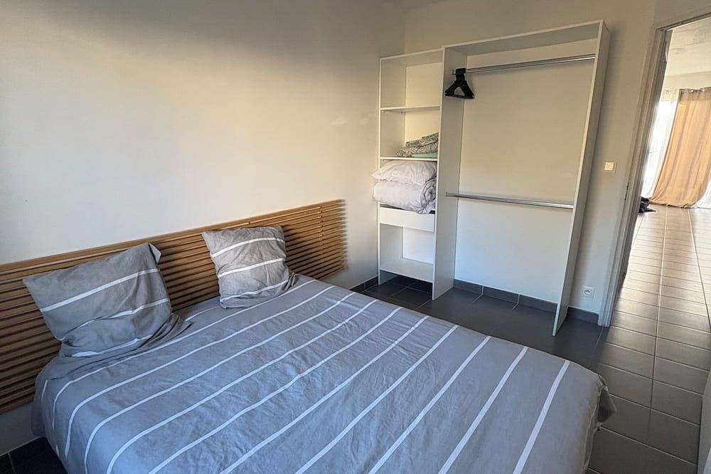 Comfortable house near Bordeaux & Arkéa Arena + parking lot in Bouliac, Bordeaux region