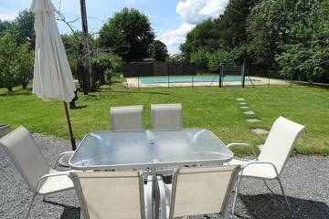Location de vacances pour 6 personnes, avec terrasse et jardin, animaux acceptés à Bergerac