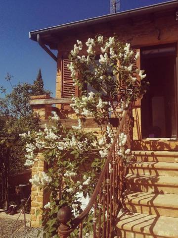 Gîte pour 4 personnes, avec balcon ainsi que vue et jardin à Moire