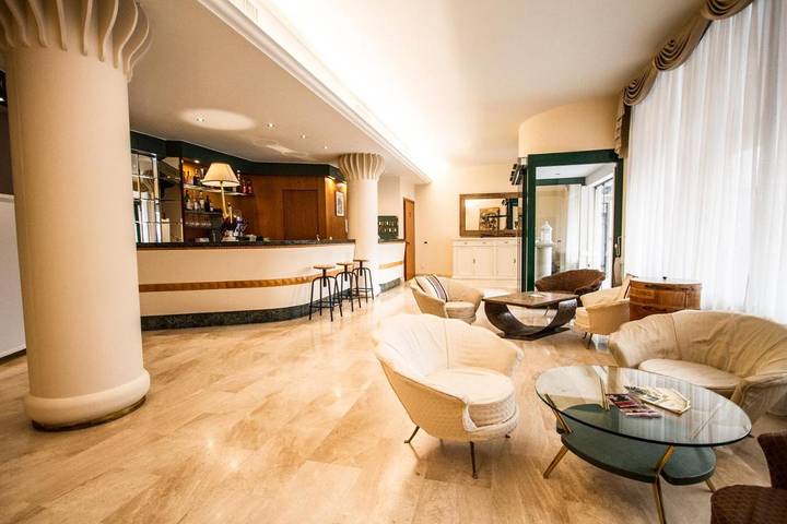 Hôtel pour 3 personnes, avec Terrasse et Vue à Montichiari