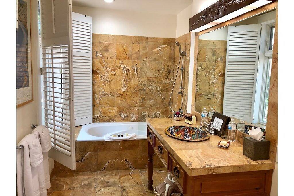 Boutique Hotel - Private King deluxe Suite  1/2 mi. from Santa Fe Plaza in Santa Fe, Santa Fe County