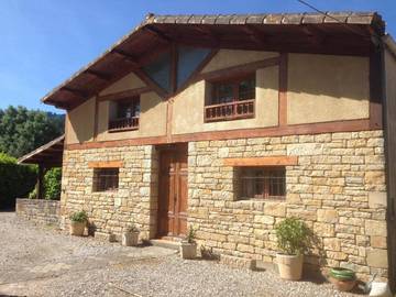 Chambre d’hôte pour 2 personnes, avec piscine ainsi que vue et jardin, animaux acceptés dans l' Aude