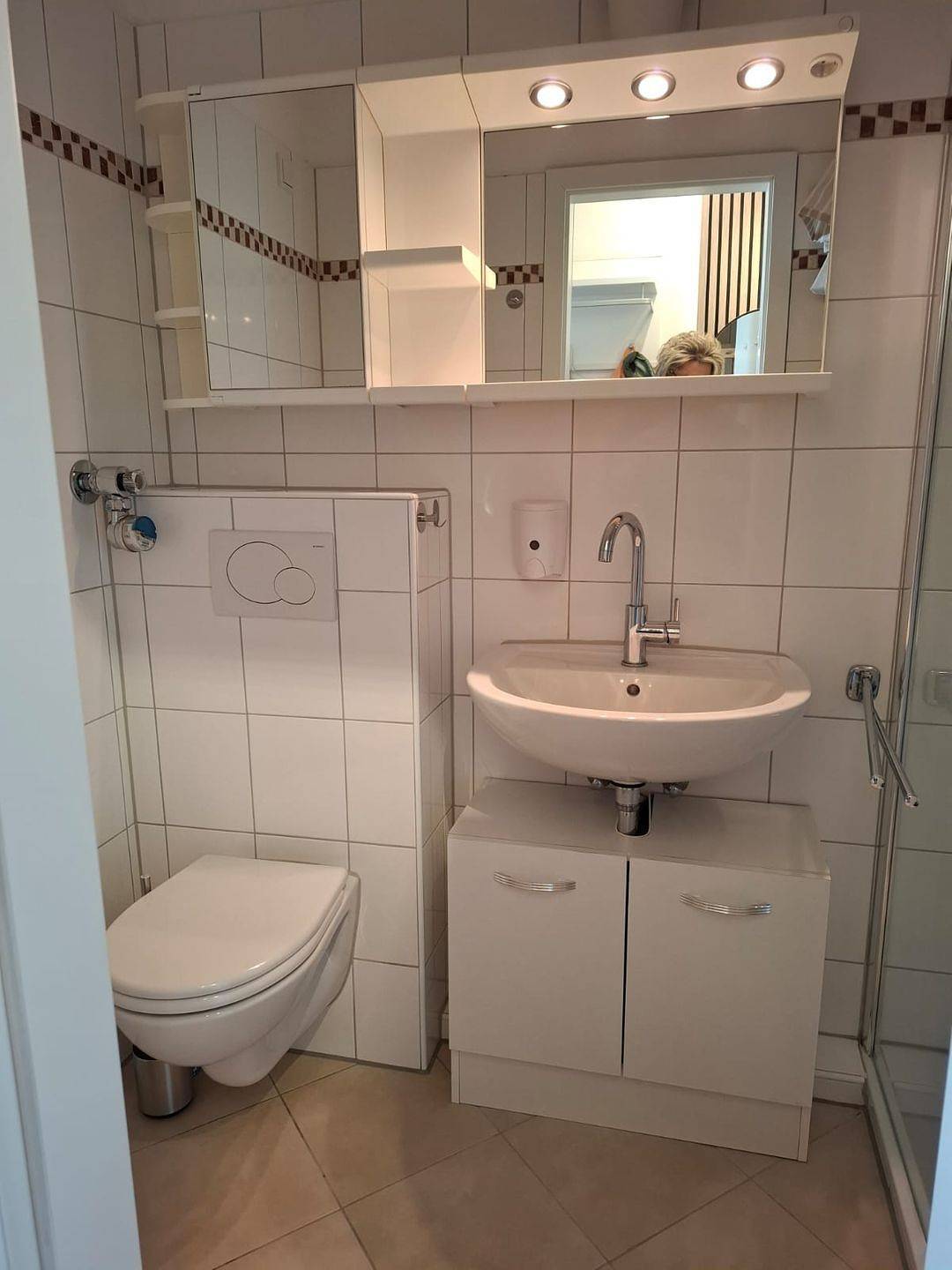 Ganze Wohnung, Gepflegte, neu ausgestattete Ferienwohnung mit herrlichem Ostseeblick. in Großenbrode, Ostholstein