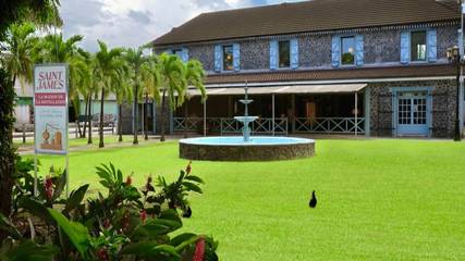 Location de vacances pour 3 personnes, avec jardin et piscine à Sainte-Marie