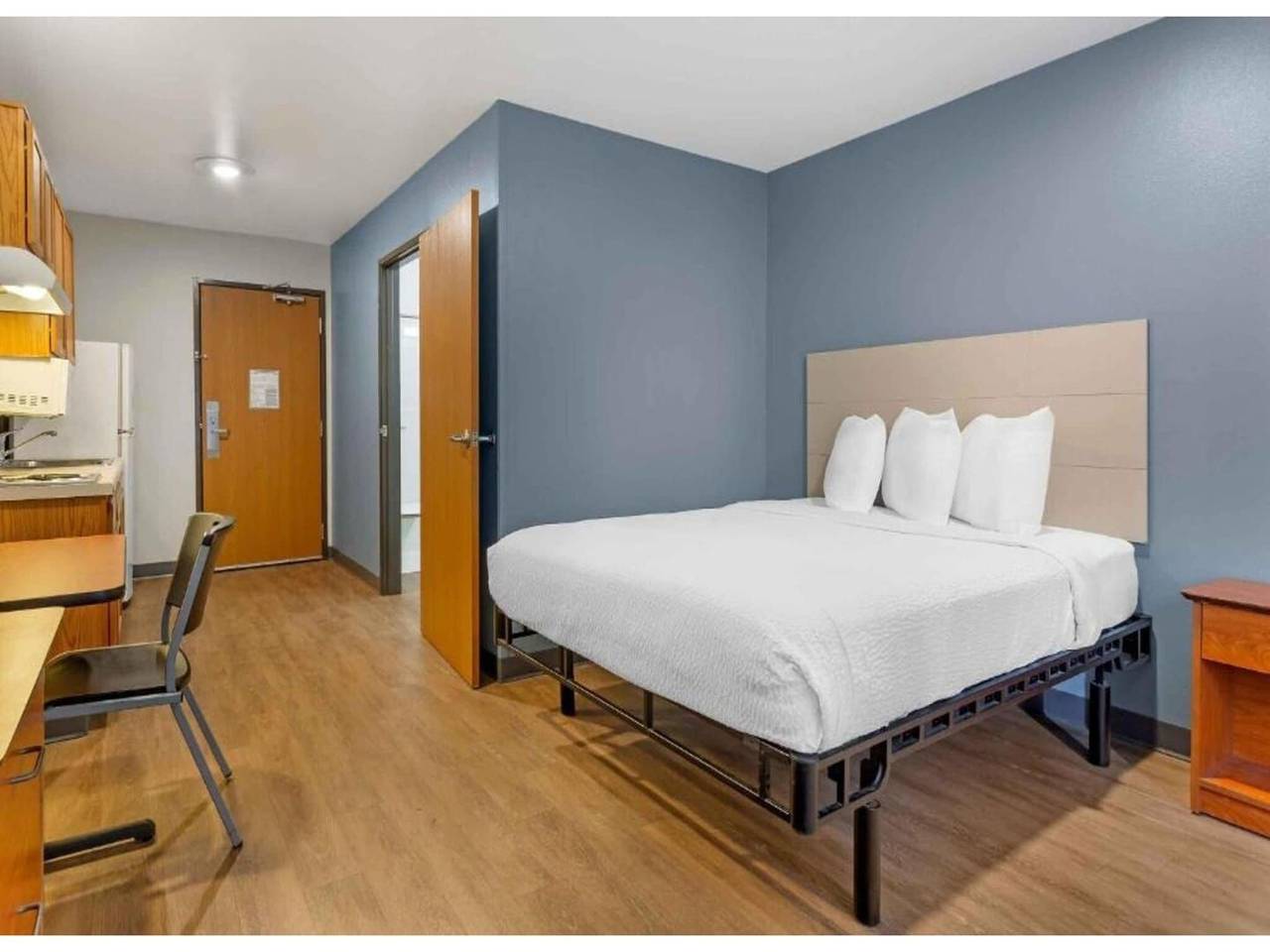 Apartamento entero, Studio 6 Fort Myers | Accesible Pmr | Cama doble | Bañera | Fumadores | Cocina in Fort Myers, Southwest Florida