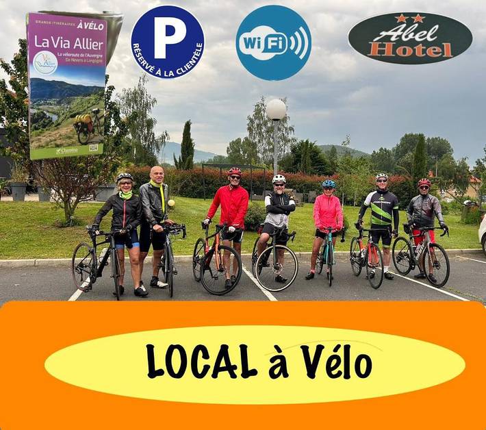 Hôtel pour 3 personnes, avec jardin et vue, animaux acceptés à Langeac - 3