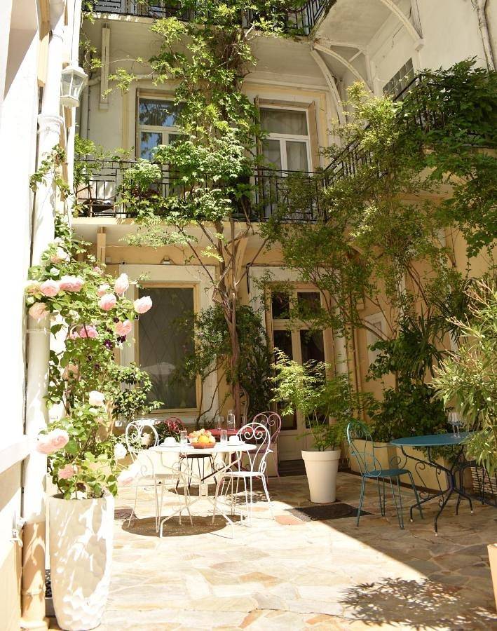 Hôtel Henri Iv in Tarbes, Hautes-Pyrénées