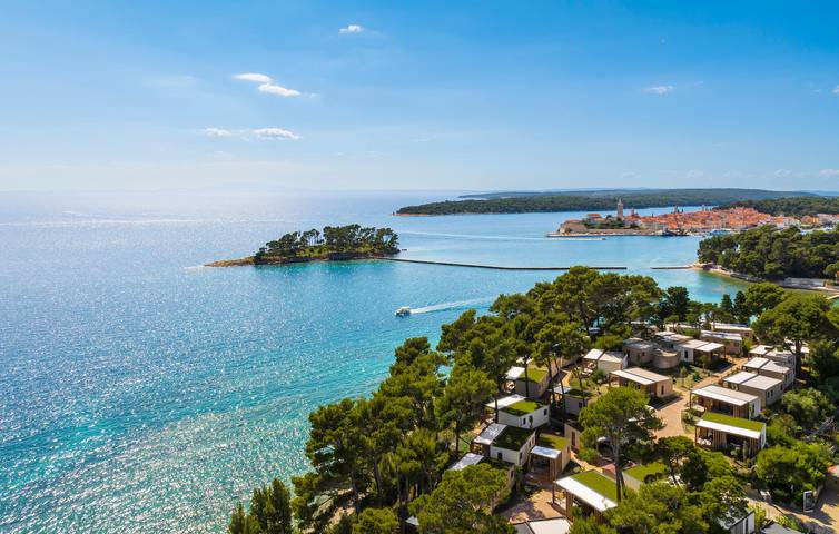 Camping für 6 Personen, mit Terrasse und Pool auf Rab