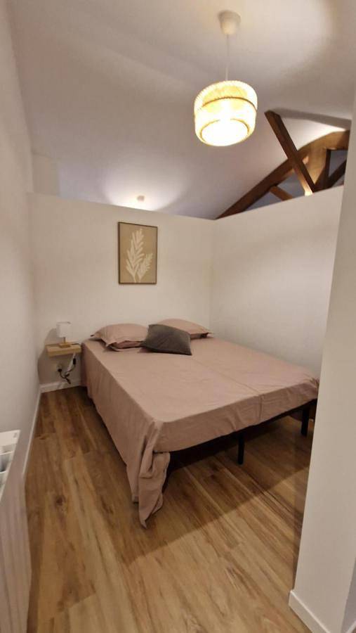 Gîte pour 2 personnes, avec terrasse à Lagnieu - 3