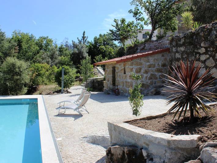 Ferienhaus für 4 Personen, mit Terrasse und Garten sowie Pool und Ausblick