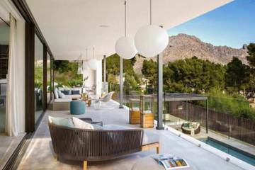 Villa in Playa del Port de Pollença, Pollença für 12 