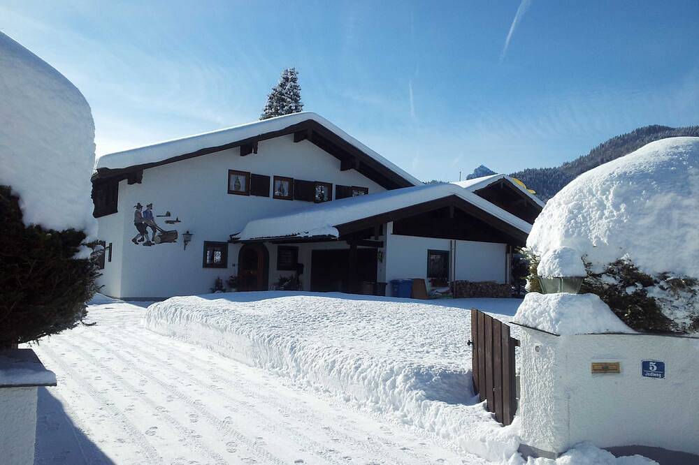 Entire apartment, Vacation apartment Haulle, Kreuth-Scharling am Tegernsee - Holiday apartment in Kreuth, Bavarian Alps