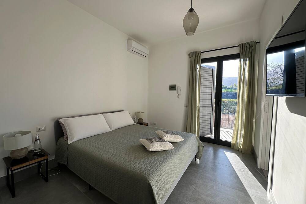 Luxury Private Villa Near Sea And Mount Etna in Fondachello, Catania Provinz