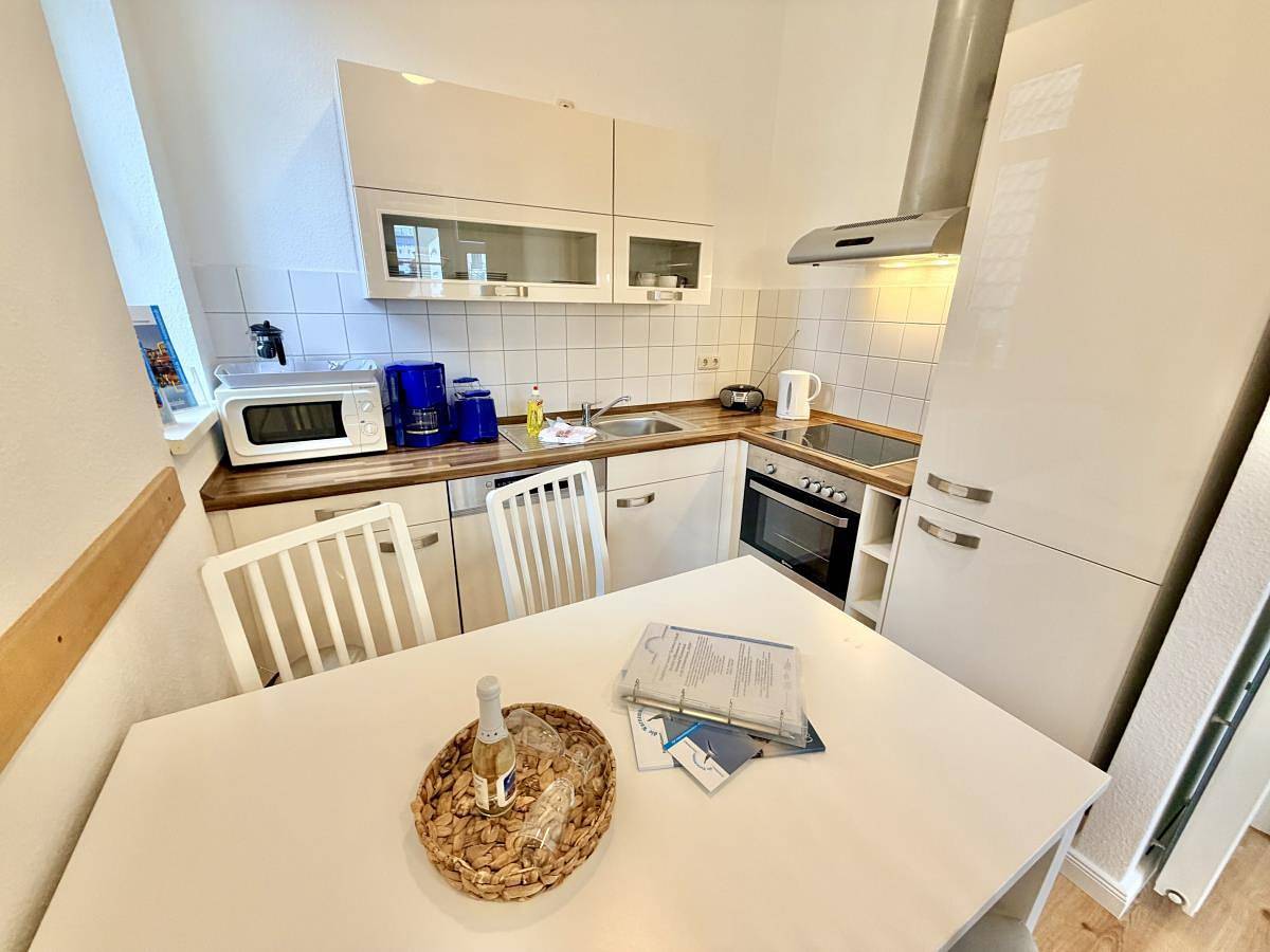 Ganze Wohnung, Fewo Delfin, Leuchtturmnaehe in Warnemünde Strand, Rostock