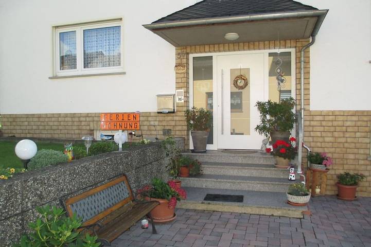 Ferienwohnung für 4 Personen, mit Terrasse und Garten in Loreley