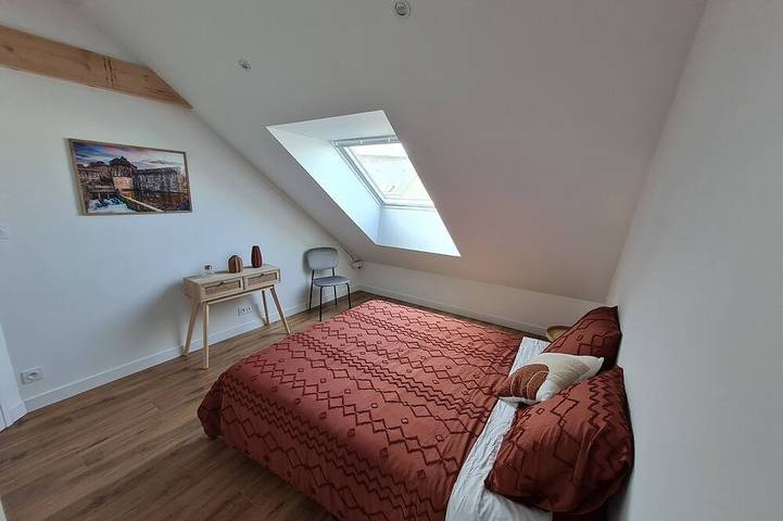 Gîte pour 4 personnes, avec jardin à Fougères - 3