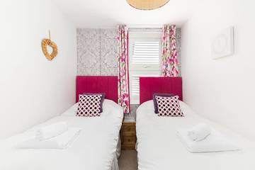 Holiday Home for 4 People in Stratford upon Avon, Heart of England, Photo 4