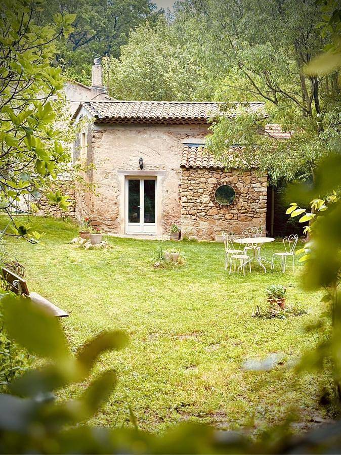 Ferienhaus für 3 Personen, mit Whirlpool und Terrasse sowie Garten