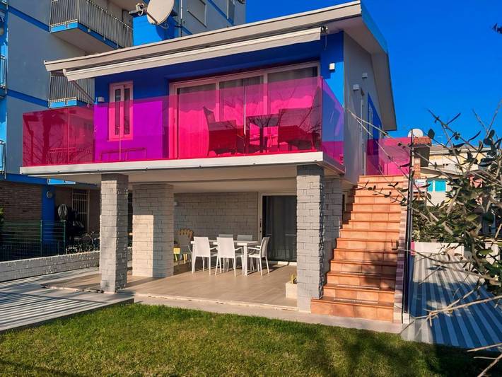 Ferienhaus für 7 Personen, mit Garten und Balkon in Bibione