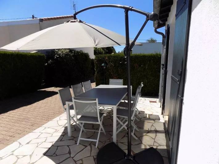 Location de vacances pour 6 personnes, avec terrasse dans Courlay Sur Mer