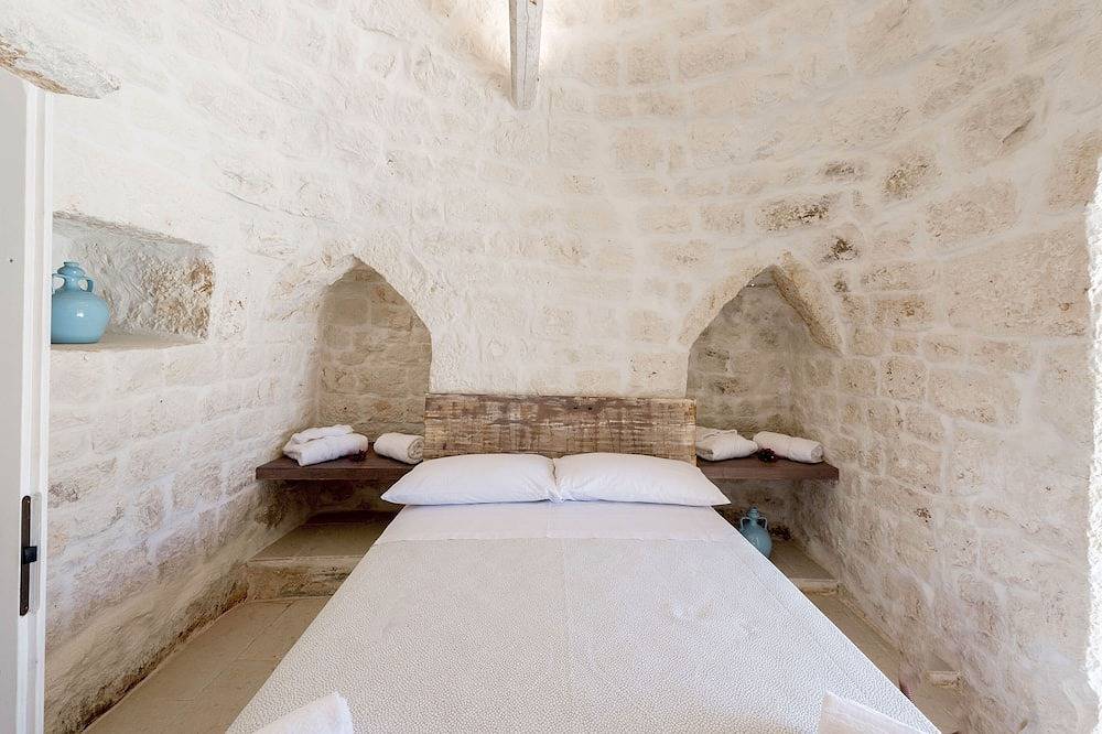 Trullo Lillo -Trullo & private swimming pool in Marina di Ostuni, Salento