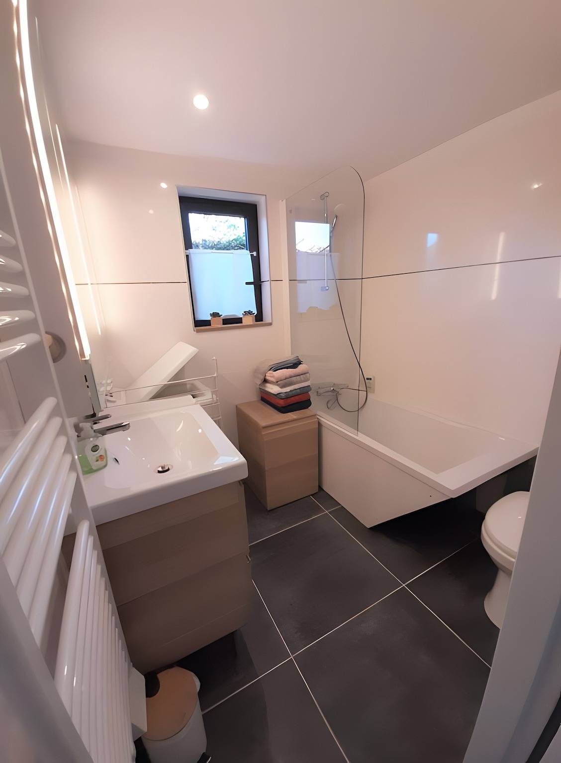 Chalet „Front de Mer“ mit privater Terrasse, eigenem Garten und Wlan in Le Verdon-sur-Mer, Regionaler Naturpark Médoc