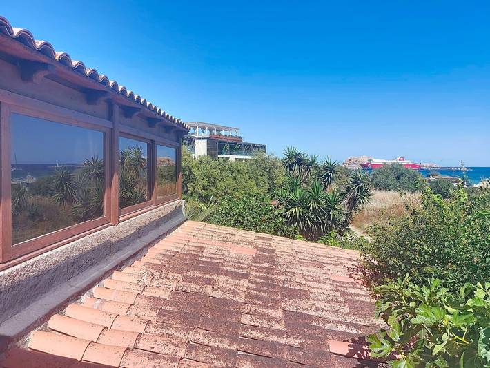 Location de vacances pour 8 personnes, avec vue ainsi que jardin et balcon à L'Île-Rousse - 2