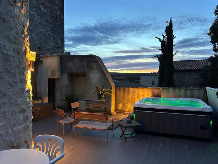 Maison d’hôte pour 6 personnes, avec Jacuzzi ainsi que Terrasse et Vue