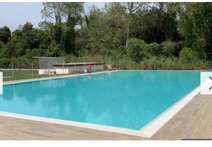Appartamento per 6 persone, con Balcone e Piscina nonché Panorama a Tirrenia