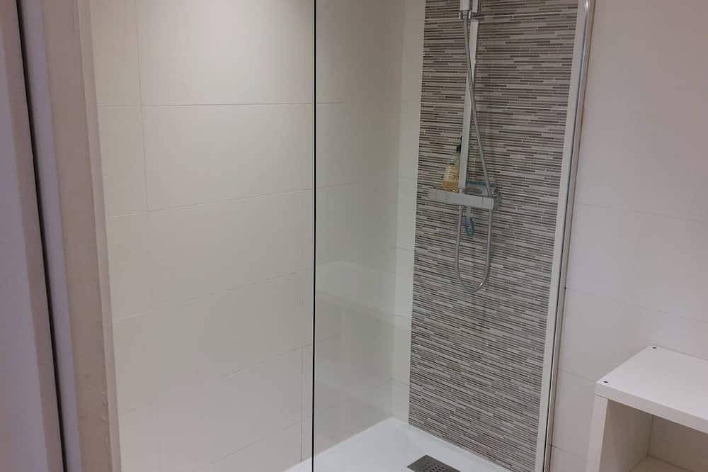 Apartamento entero, Le Denys Puech 55m² + terraza en el corazón de la ciudad in Rodez, Aveyron (desambiguación)