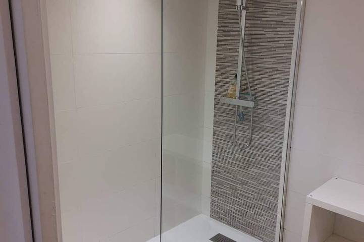 Ganze Wohnung, Le Denys Puech 55m² + Terrasse im Herzen der Stadt in Rodez, Aveyron