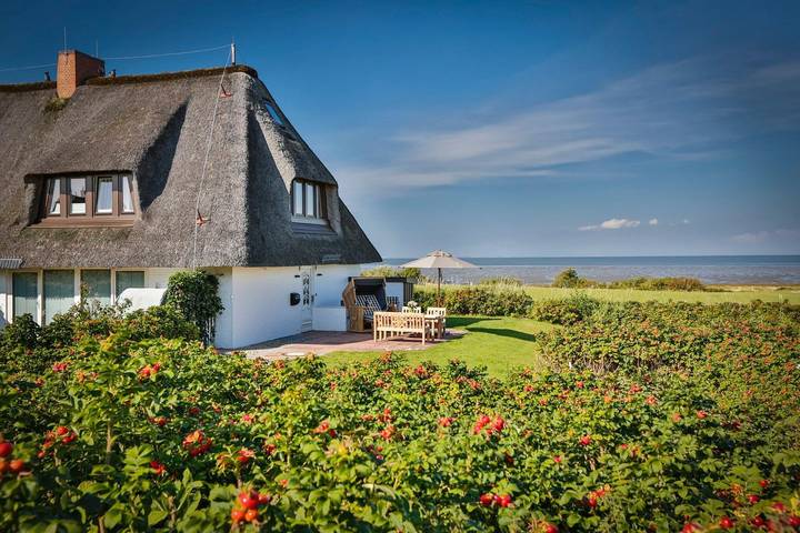 Ferienwohnung für 2 Personen, mit Terrasse und Garten sowie Sauna und Ausblick in Morsum