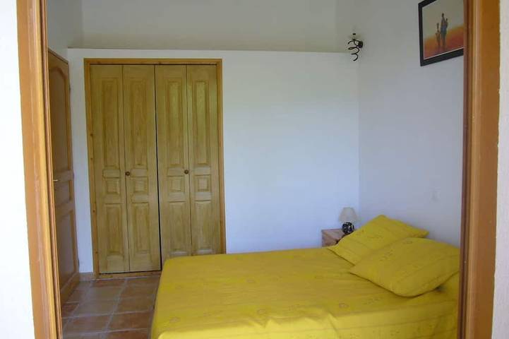 Location de vacances pour 6 personnes, avec jardin et balcon à Saint-Martin-de-Castillon - 4