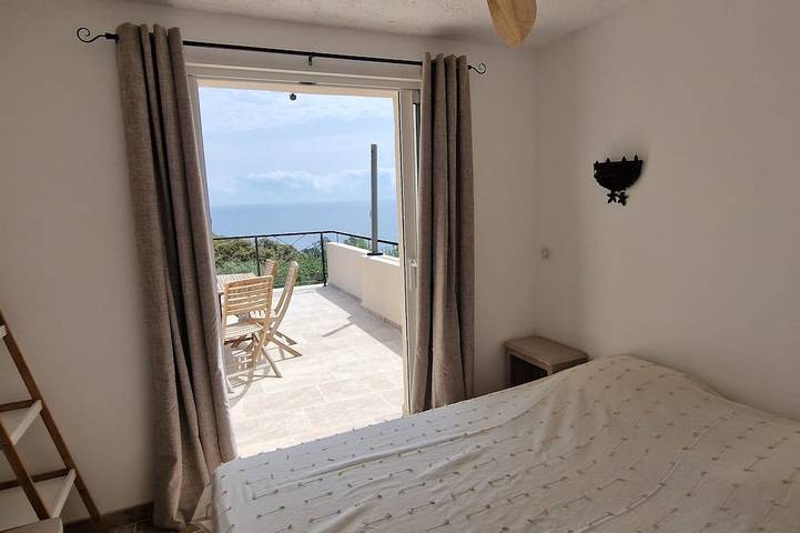 Villa Cypress, 180° sea view, large terrace, 8-10 p in Sari-Solenzara, Sartène e dintorni
