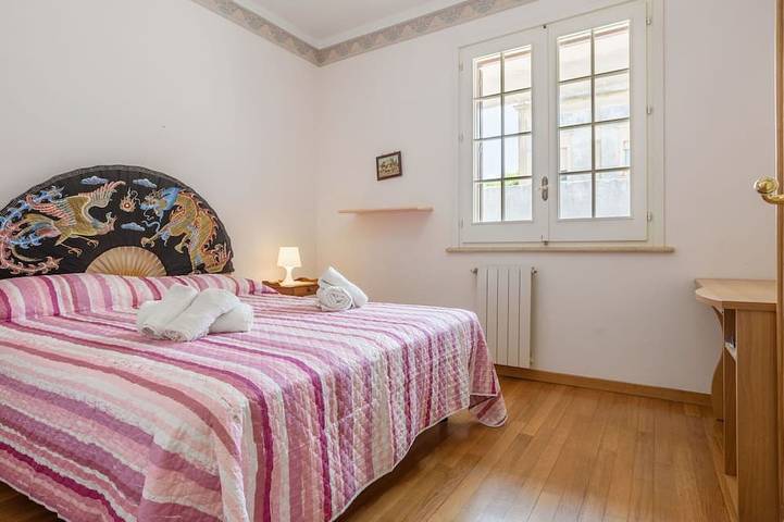 Splendida villa per 8 persone con vasca idromassaggio, piscina privata, A/C, WIFI, TV e terrazza in Marsala, Provincia di Trapani