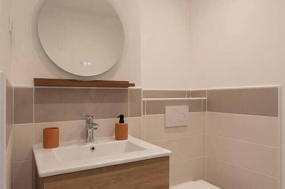 Ganze Wohnung, Lovely country T2 near town center! in Aix-en-Provence, Aix-en-Provence und Umgebung