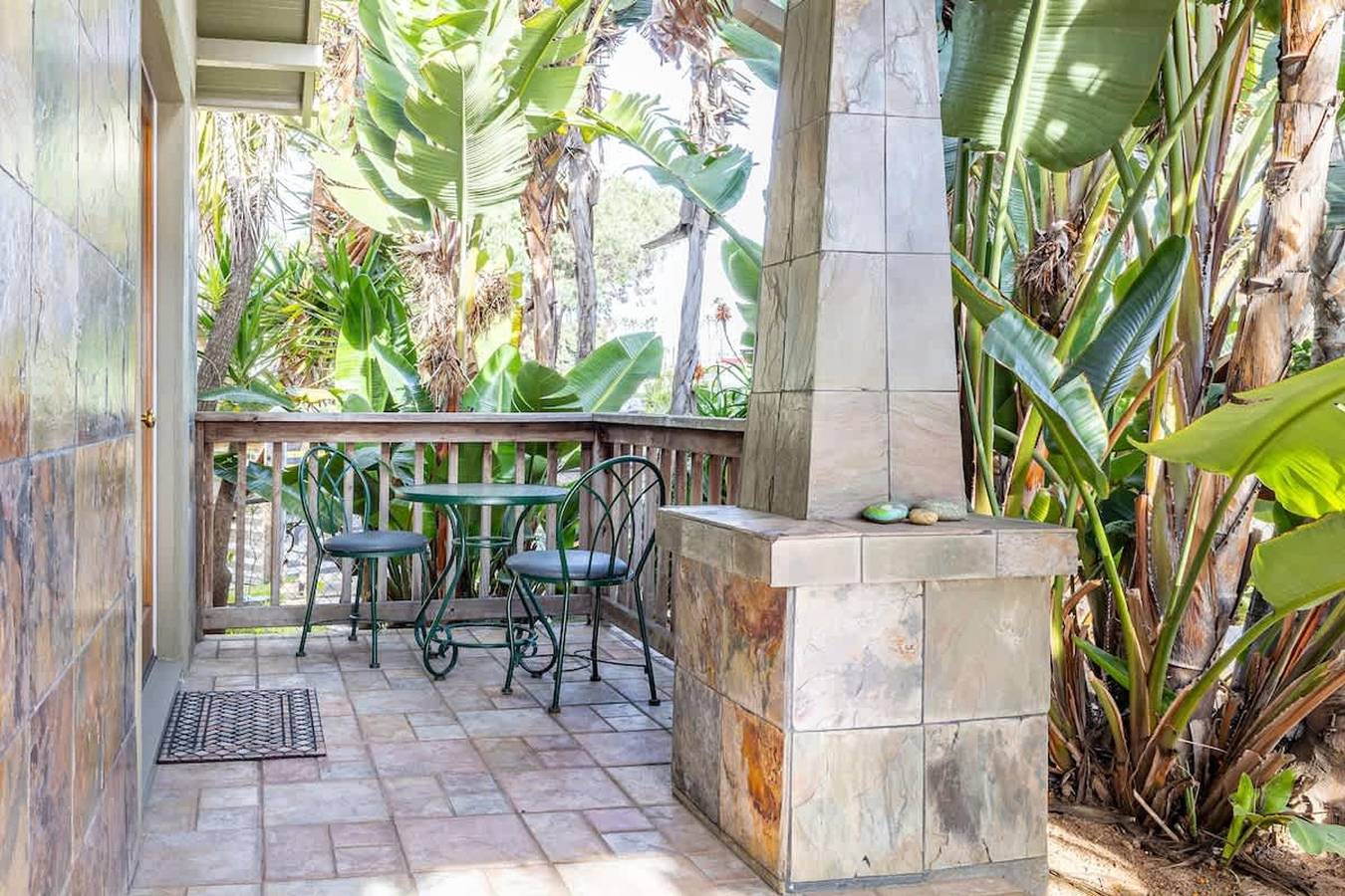 Vintage Beach Bungalow in Oceanside, San Diego County