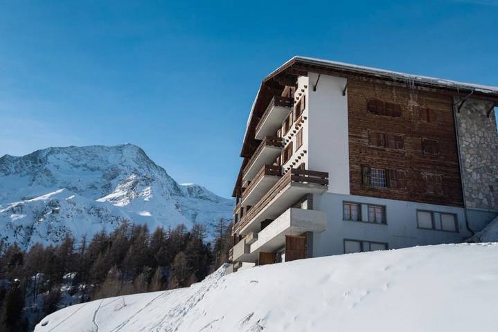 Appartement de vacances pour 5 personnes, avec vue ainsi que jardin et balcon