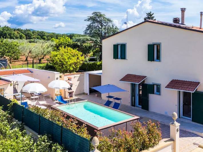 Villa pour 6 personnes, avec terrasse et piscine à Cecina