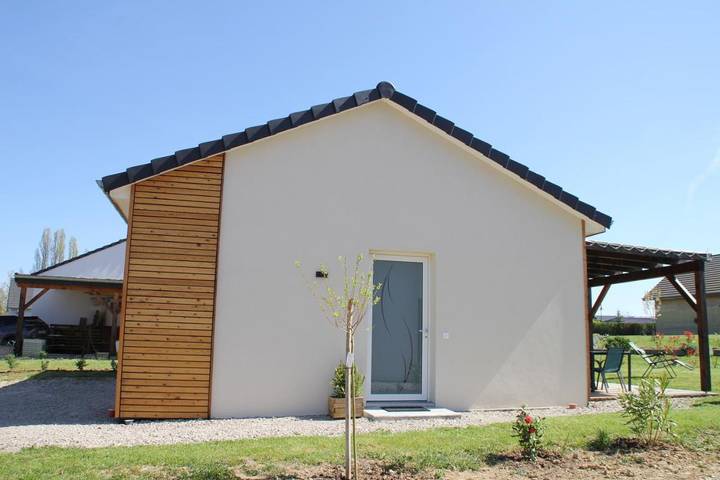 Location de vacances pour 4 personnes, avec vue sur le lac et jardin dans Kerprich-aux-Bois - 4