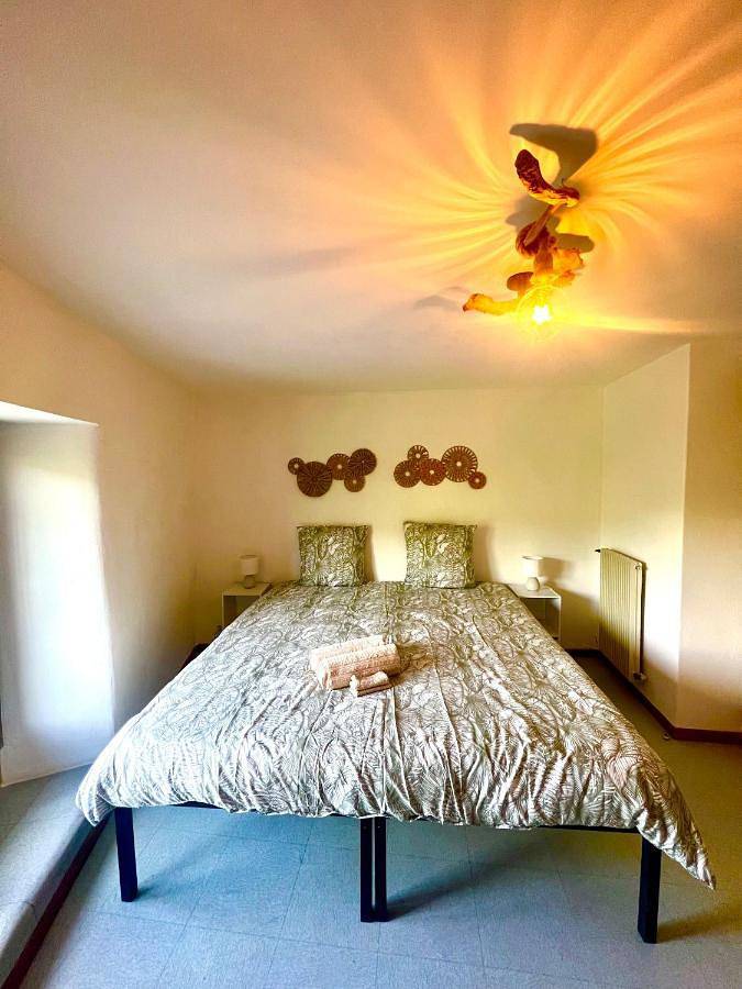 Location de vacances pour 2 personnes à Aujac - 2