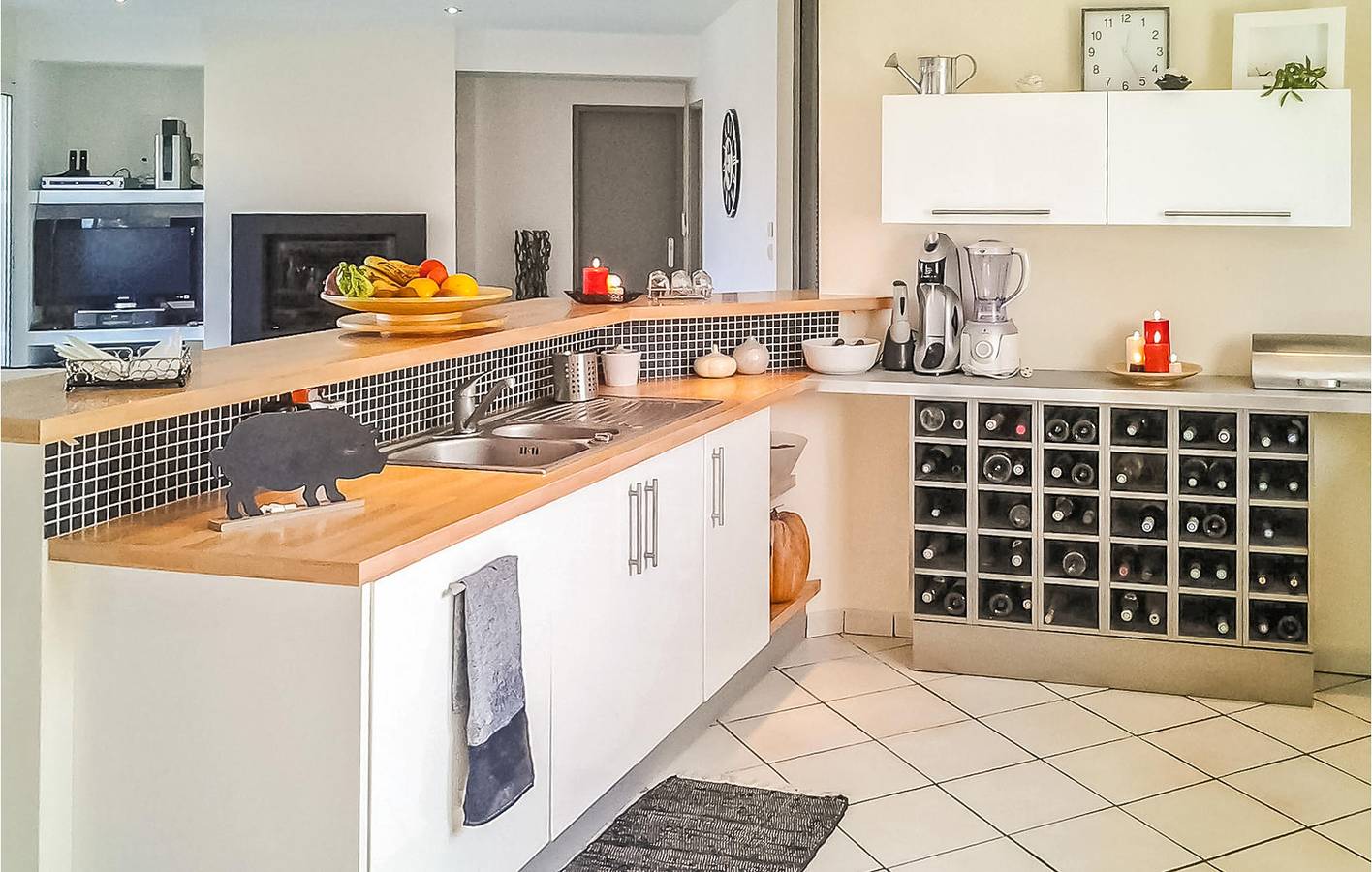 Apt. de 148m2 avec piscine et jardin près d'Internet in La Roche-Chalais, Périgord Vert