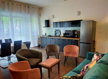 Gîte pour 6 personnes, avec terrasse à Mesnard-la-Barotière
