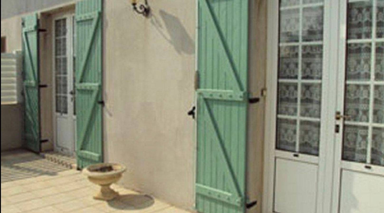 Maison de vacances « Gîte Bleuniou » avec terrasse privée et jardin partagé in Plomodiern, Iroise