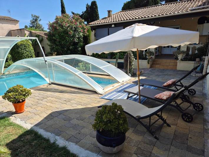 Chambre d’hôte pour 2 personnes, avec Terrasse ainsi que Jardin et Piscine