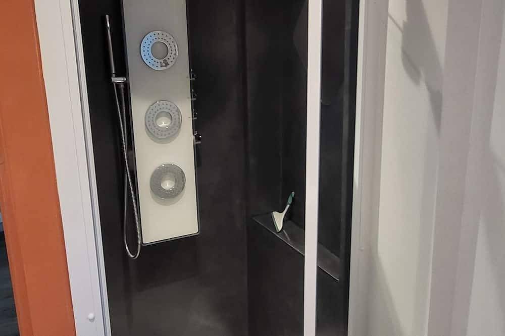 Entire apartment, Apartment sleeps 4 / 6 at the entrance to the gorges du Tarn 2 bedrooms in Paulhe, Parc naturel régional des Grands Causses