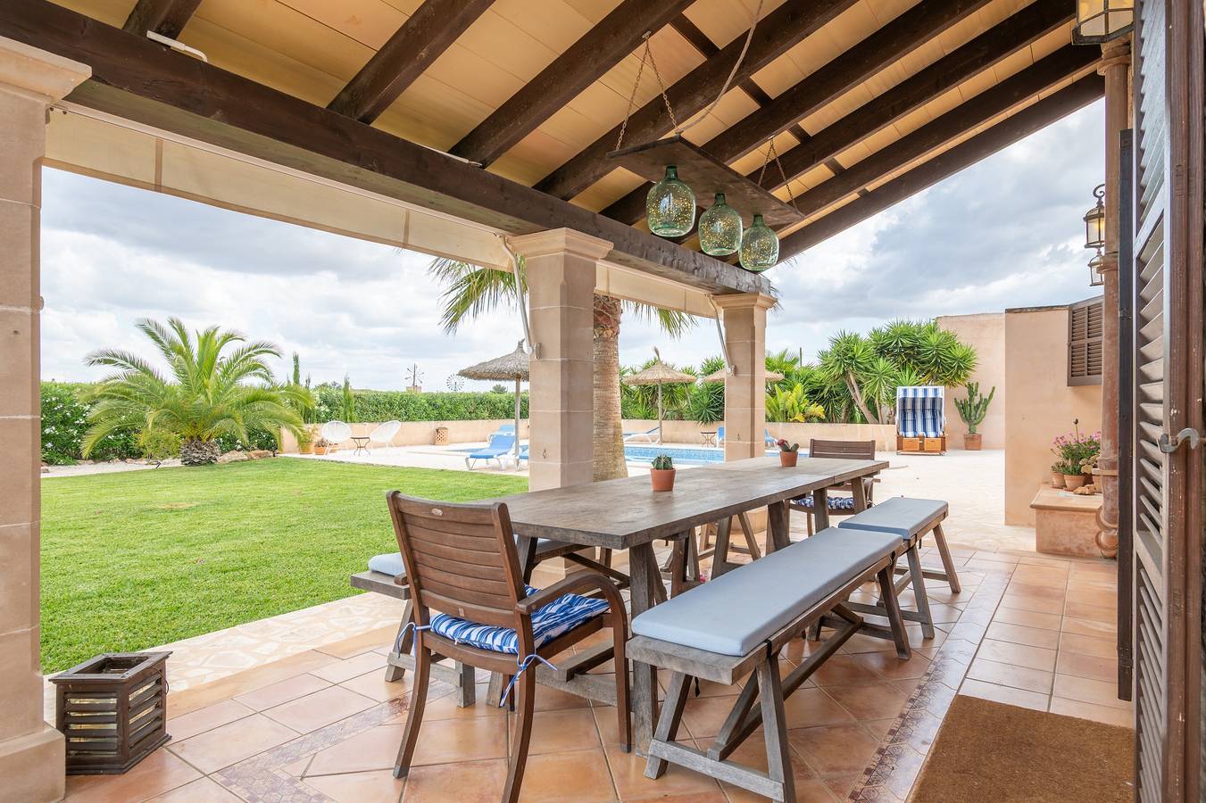 Finca 'Can Llop' con vista sulle montagne, Wi-Fi e aria condizionata in Campos, Sud di Maiorca