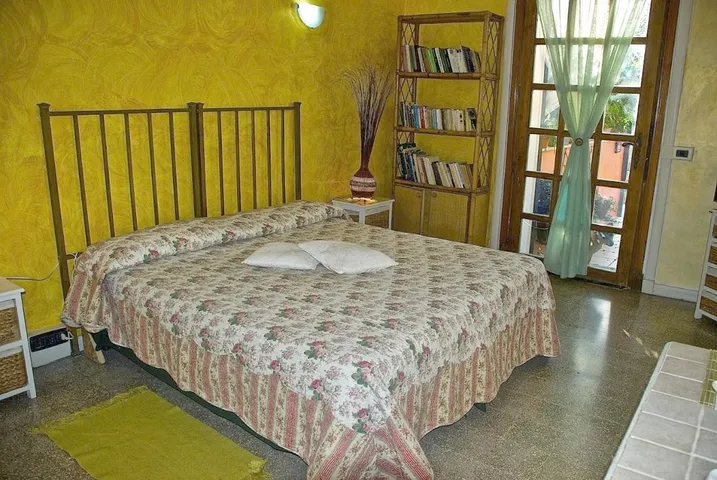 Apartamento de vacaciones para 3 personas, con jardín y vistas - 1